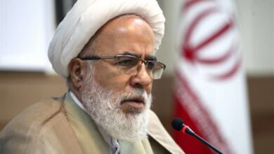 خیزش جهانی علیه استکبار بساط آن را برمیچیند