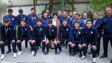 دیدار تیم والیبال دانشآموزی با رهبر انقلاب