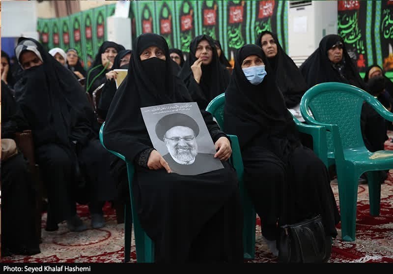 سوگواری بانوان اصفهانی در هفتمین روز شهادت شهید رئیسی + فیلم