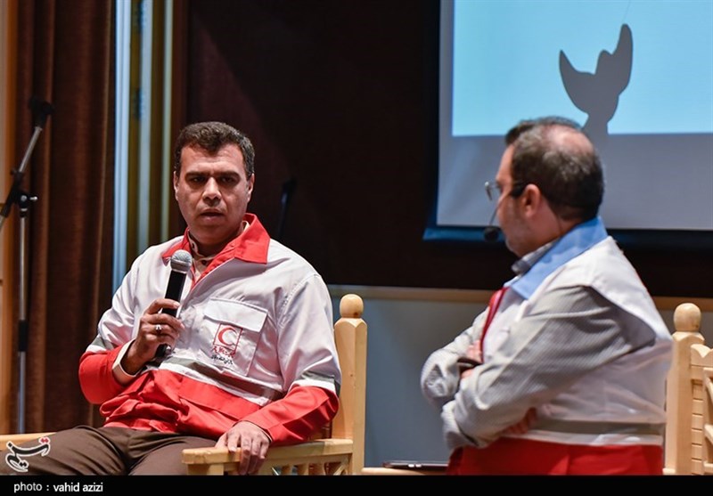 شب خاطره موجهای بیقراری در بجنورد برگزار شد+تصویر