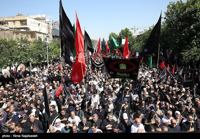 شهر قم غرق در عزا و ماتم شهادت رئیس مذهب جعفری+ فیلم و عکس