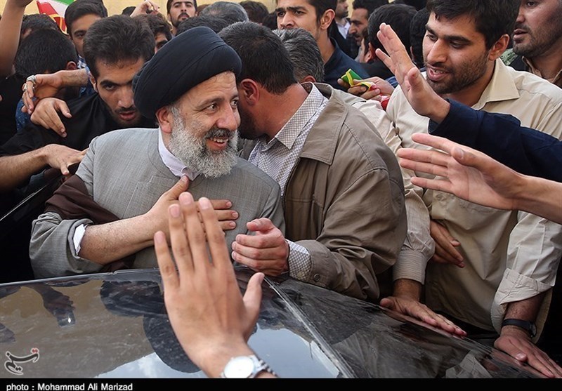 صف وام ازدواج در دولت شهید رئیسی 50 درصد کاهش یافت