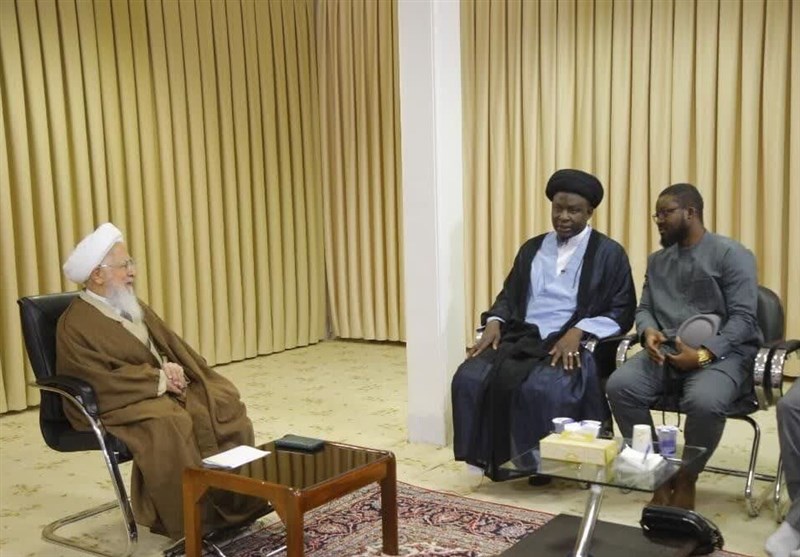 فقط "قرآن و عترت" میتواند جهان را اداره کند