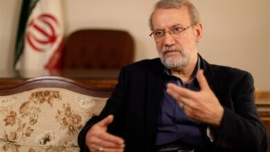 لاریجانی: برای سلامتی آقای رئیسی دست بهدعا برداریم