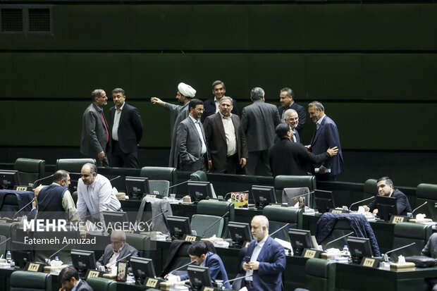 مجلس در سوگ شهادت رئیسجمهور/ روضهخوانی برای شهدای خدمت