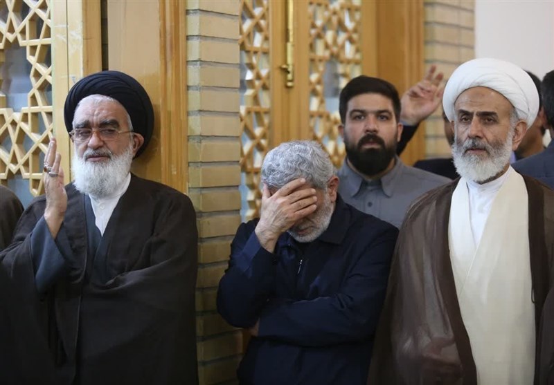 مراسم ترحیم والده سیدحسن نصرالله در حرم حضرت معصومه (س)