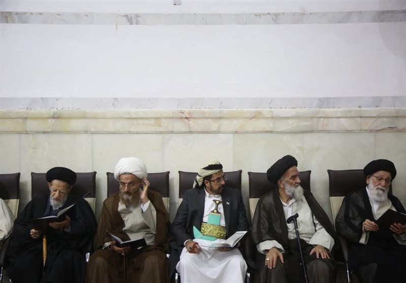 مراسم ترحیم والده سیدحسن نصرالله در حرم حضرت معصومه (س)