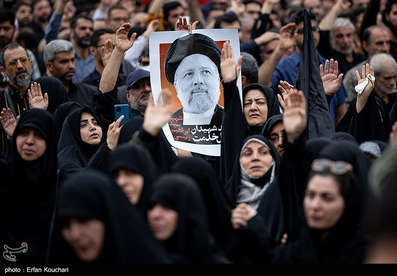 مردم البرز به سوگ رئیسجمهور خود نشستند