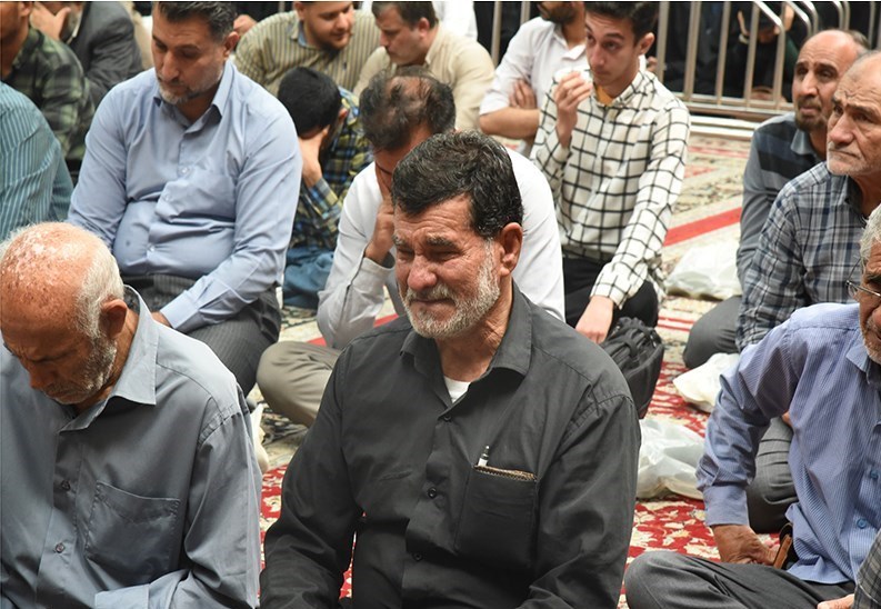 مردم قزوین به سوگ رئیسجمهور شهید و همراهانش نشستند