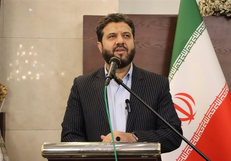 معلمان افسران پیشتاز در مقابله با هجمههای فرهنگی هستند