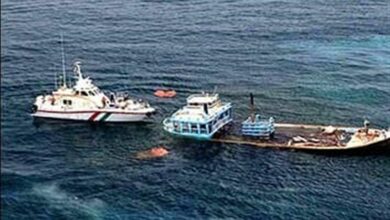 نجات 5 خدمه لنج باری در خلیج فارس