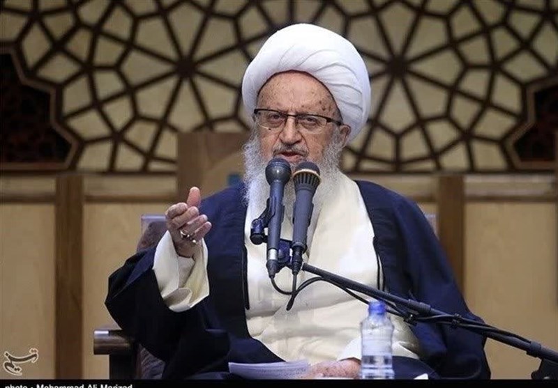 پیام آیتالله مکارمشیرازی به نکوداشت آیتالله ﻻری(ره) 