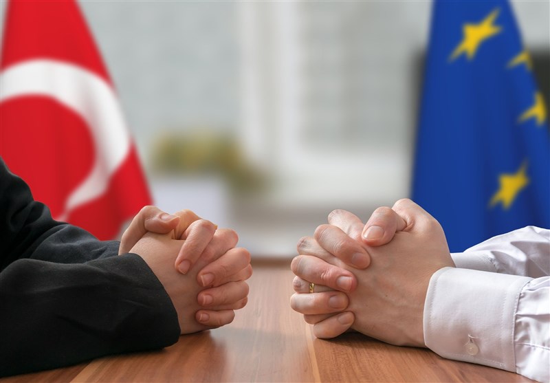 چرا اتحادیه اروپا از ترکیه درباره آوارگان سوری حمایت میکند؟