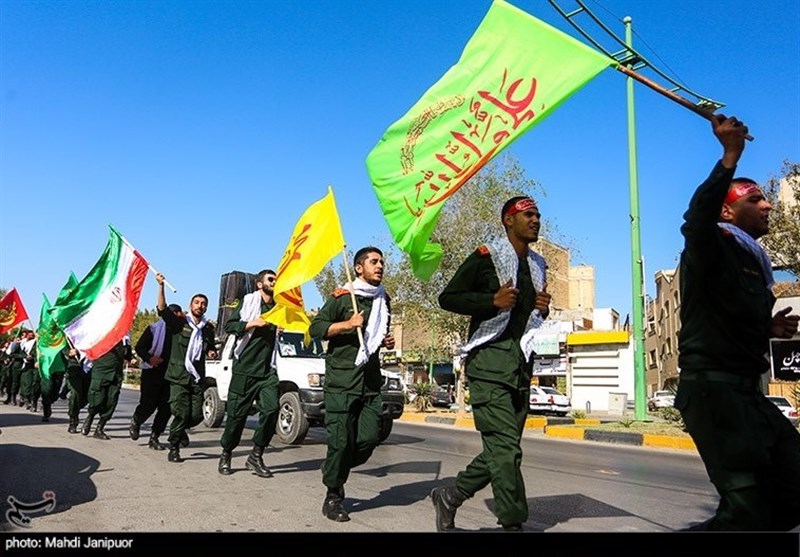 کاروان عاشقان حسینی زائران خمینی به کاشان رسید