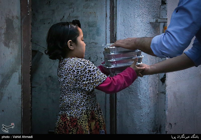 40 هزار پرس غذا بین نیازمندان ایلامی توزیع شد