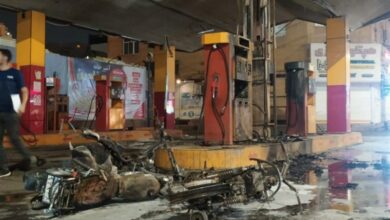 آتشسوزی در پمپ بنزین خیابان 24 متری اهواز + فیلم