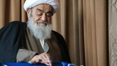 آیتالله مظاهری رأی خود را به صندوق انداختند