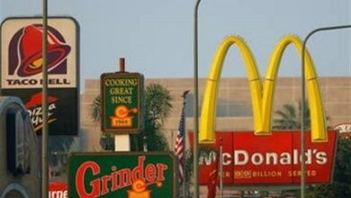 افزایش دستمزدها در آمریکا باعث تعدیل نیروی فست فودها شد