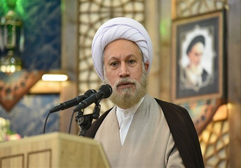 امام جمعه شیراز: ولایت ایجاد همبستگی میکند