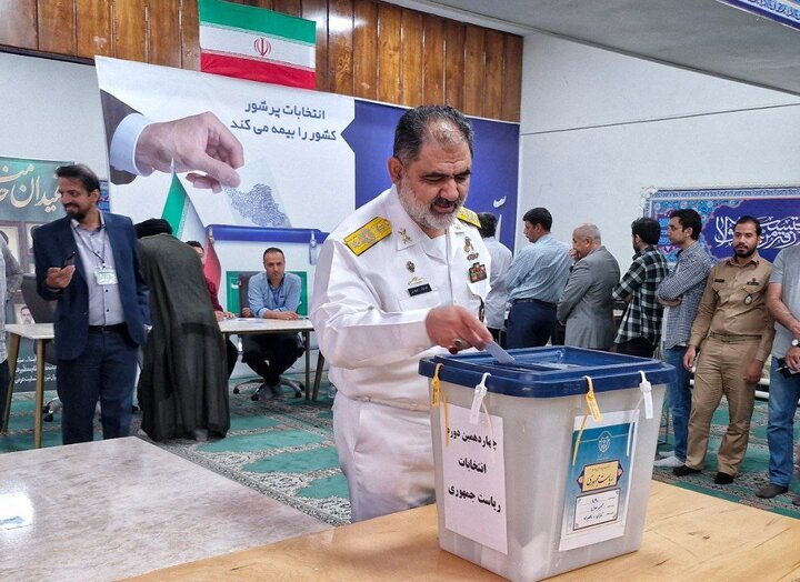 امیر ایرانی رای خود را به صندوق انداخت