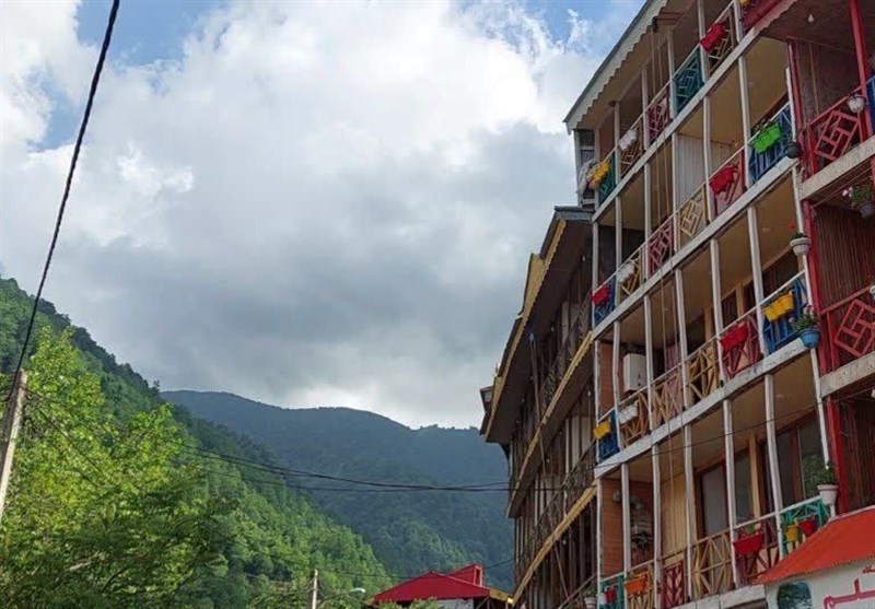 اینجا امامزاده ابراهیم شفت؛ بازارها باز و زندگی جریان دارد