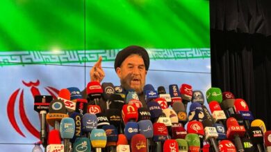 برای ساماندهی معیشت مردمی که پای وطن ایستادهاند، آمدهام