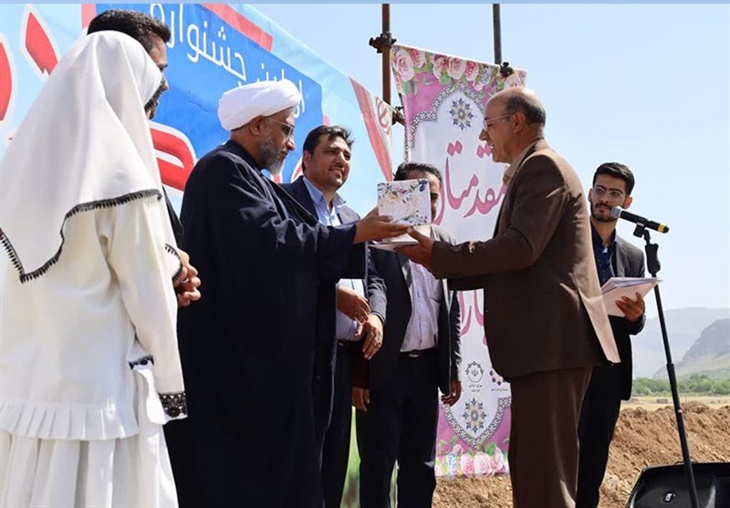 جشنواره گل و گلاب چهارمحال و بختیاری +تصاویر