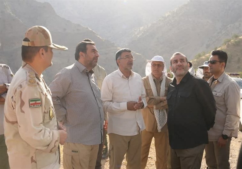 جنگلهای پاوه همچنان گرفتار آتش+ تصویر