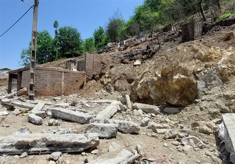 زخم سنگین آتش در امامزاده ابراهیم(ع) شفت/ اینجا را دریابید