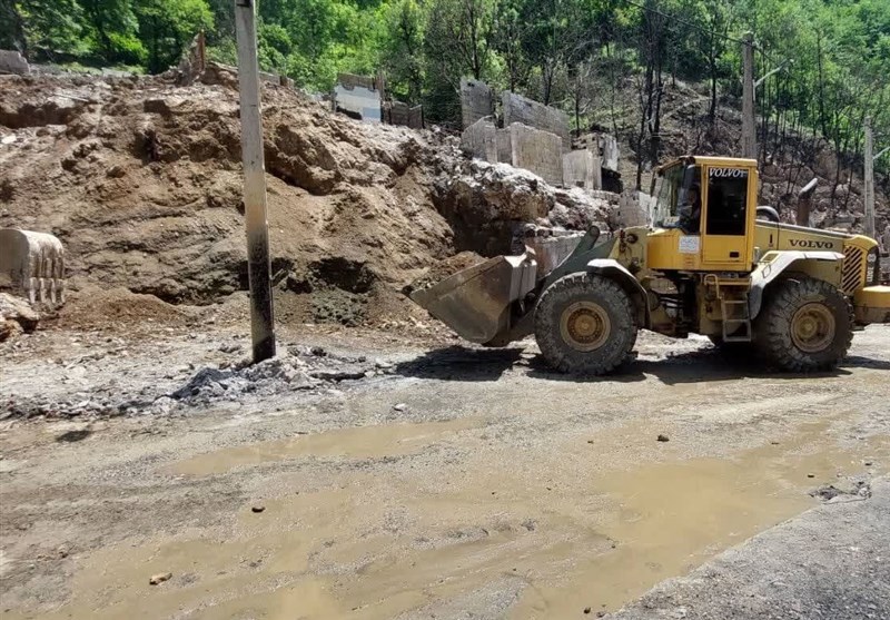 زخم سنگین آتش در امامزاده ابراهیم(ع) شفت/ اینجا را دریابید