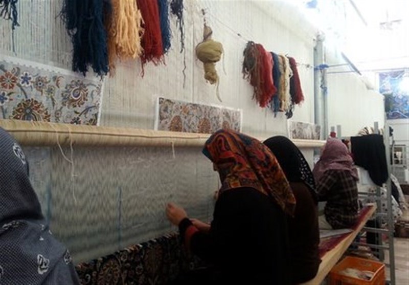 سهم فرش را در صادرات غیرنفتی از دست دادیم