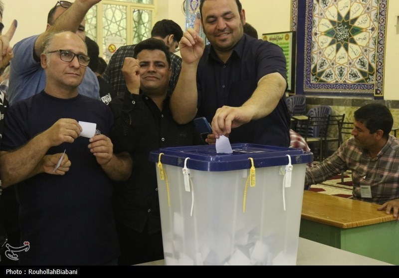 شکوه حضور کاشانیها در انتخابات ریاست جمهوری+تصویر