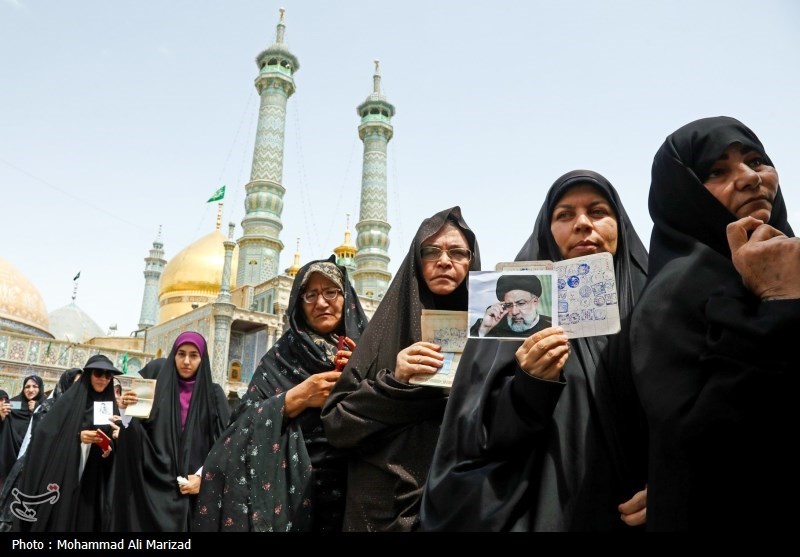 صفهای طولانی أخذ رأی در حرم حضرت معصومه(س)