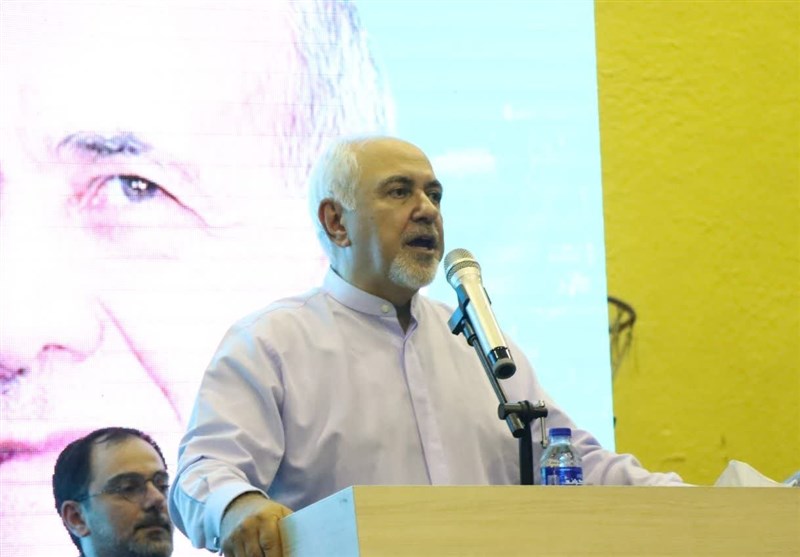 ظریف: به منتخب مردم احترام میگذاریم