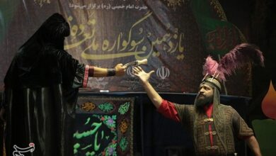 عزاداری تعزیهخوانان در سوگ امام (ره) در دهزیار + تصاویر