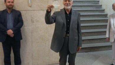 محمد ناظمی اردکانی در انتخابات ثبتنام کرد