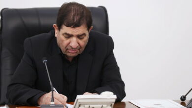 مخبر درگذشت مادر شهیدان «صالحنژاد» را تسلیت گفت