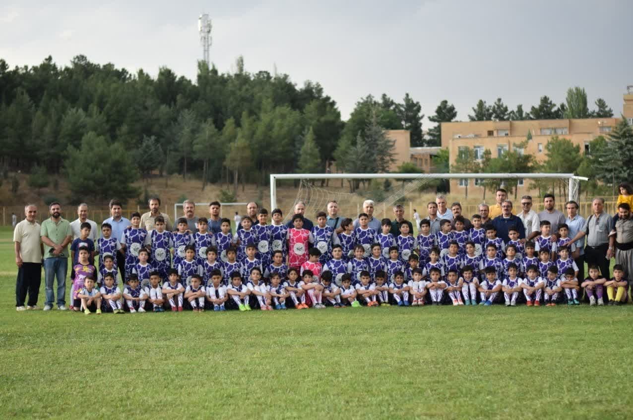 مدارس فوتبال در کردستان؛ مکانی برای استعدایابی یا درآمدزایی؟