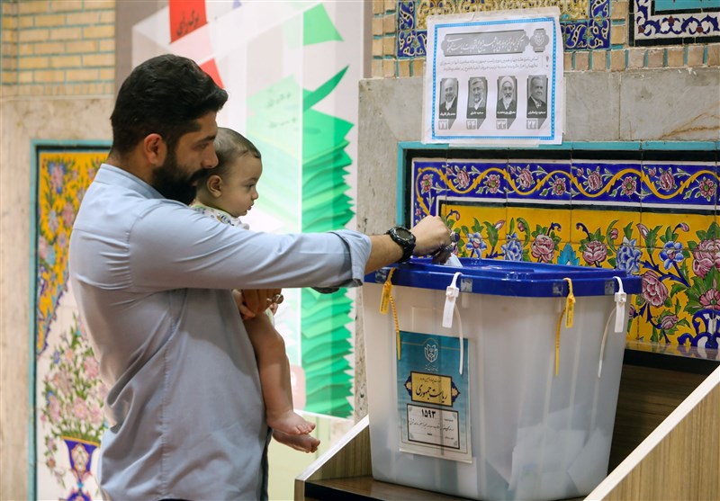 مردم کاشان با چه هدفی پای صندوق رأی آمدند؟ + فیلم