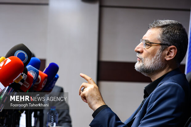 نشست خبری قاضیزاده هاشمی برگزار میشود