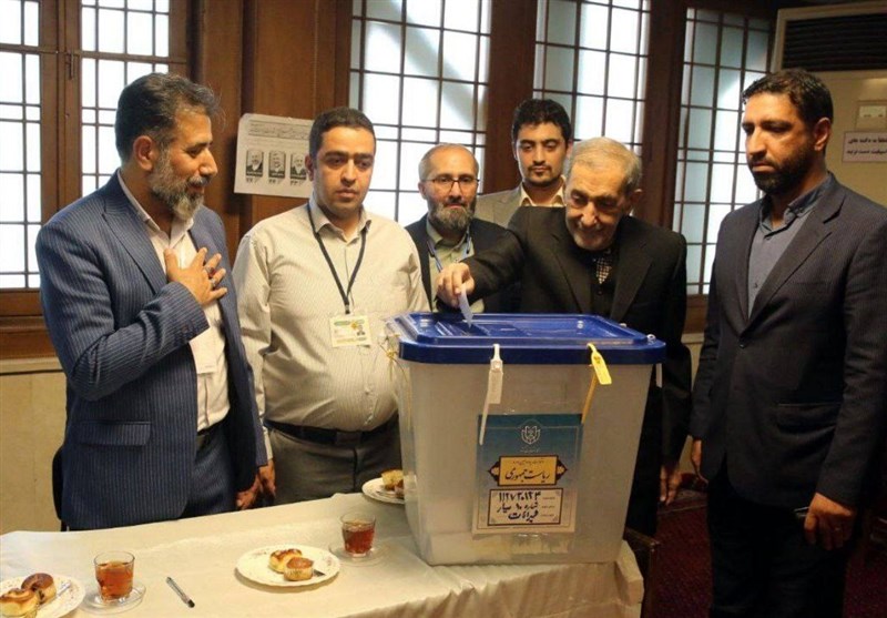 ولایتی در انتخابات ریاست جمهوری شرکت کرد
