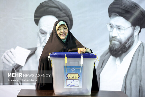 گروههای سیاسی تابع قانون باشند/ عزت انتخابات برای ایران