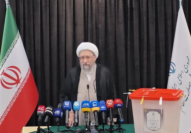 آملیلاریجانی رأی خود را به صندوق انداخت