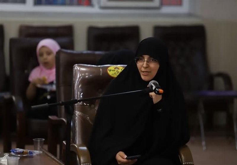 اثرات سوء تمدن غربی برای مردم تبیین شود