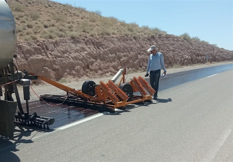 اجرای روکش حفاظتی در 100 کیلومتر از محورهای خراسان جنوبی