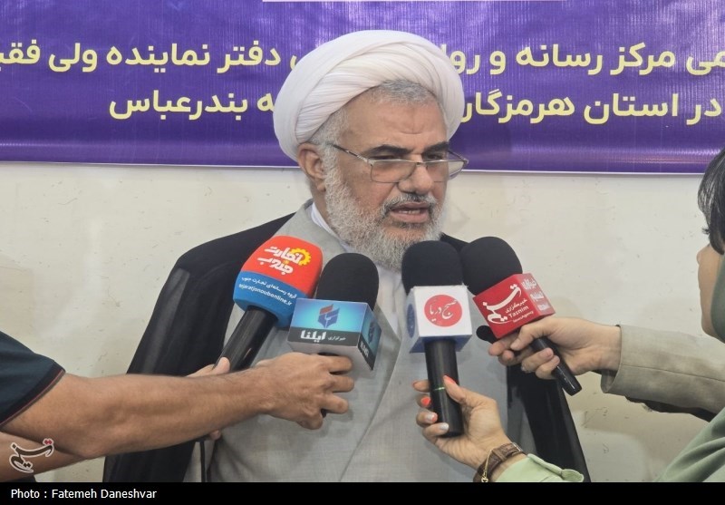 امام جمعه بندرعباس: جای نهضت مطالبهگری در هرمزگان خالی است