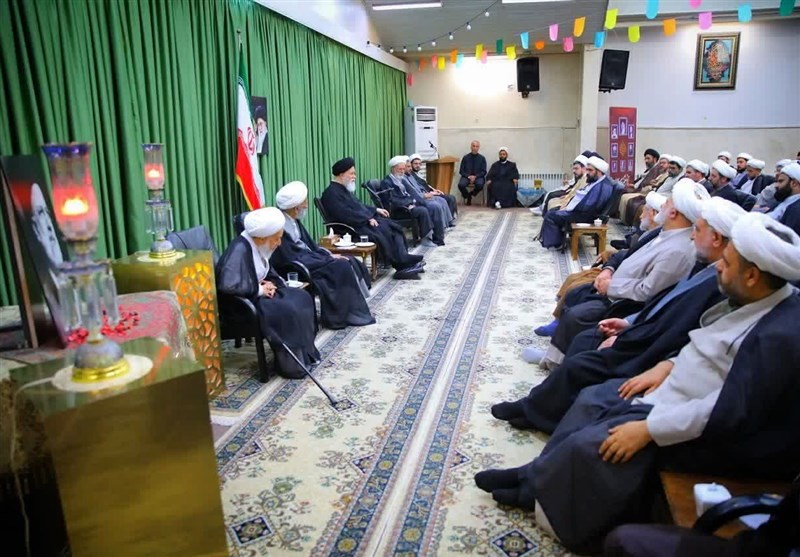 برجستگی انقلاب در قشر جوان و اساتید حوزه قرار گرفته است