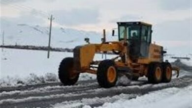 برفروبی در اوج گرمای تابستان + تصاویر