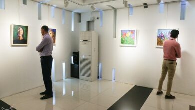 برپایی نمایشگاه نقاشی «رؤیای سیاه و سفید» در خرمآباد