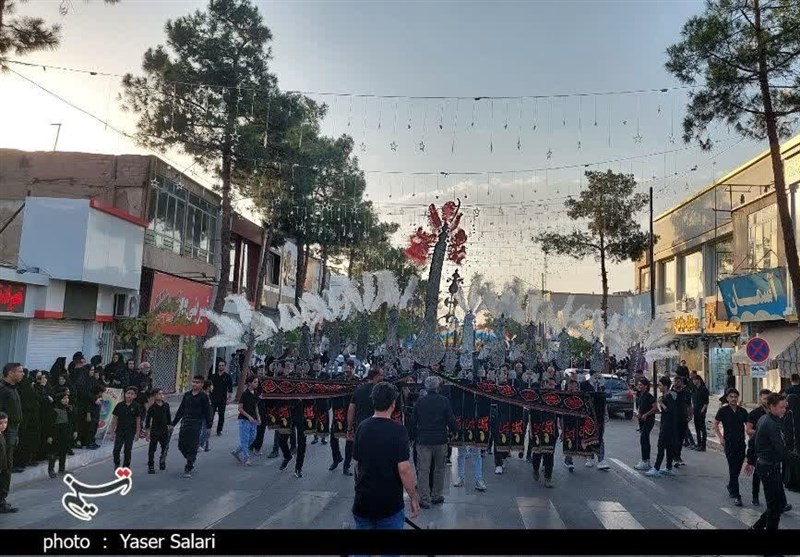 برگزاری مراسم علمگردانی در شهر گناباد+تصویر